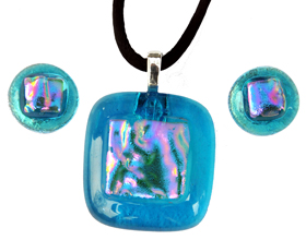 Turquoise with Pink Pendant plus Stud Earrings